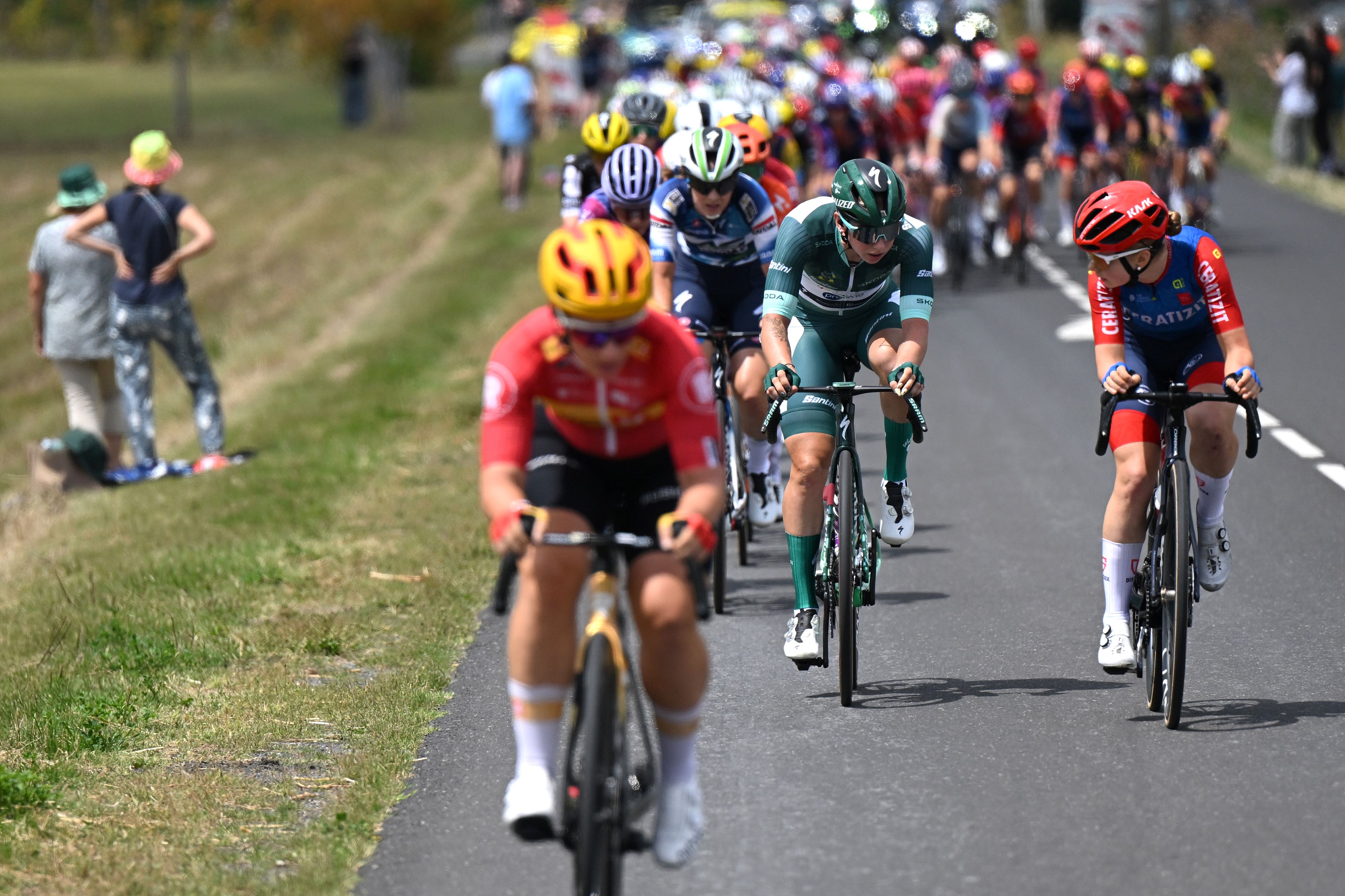 Lorena Wiebes and others attack on stage 6 of the Tour de France Femmes 2025.