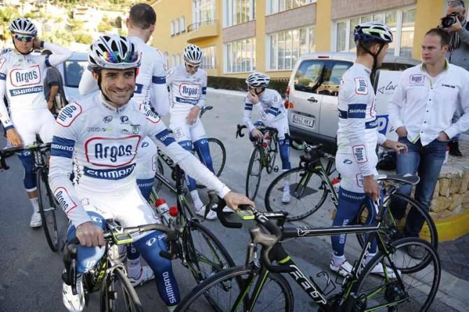 The Argos Shimano team prepare for training