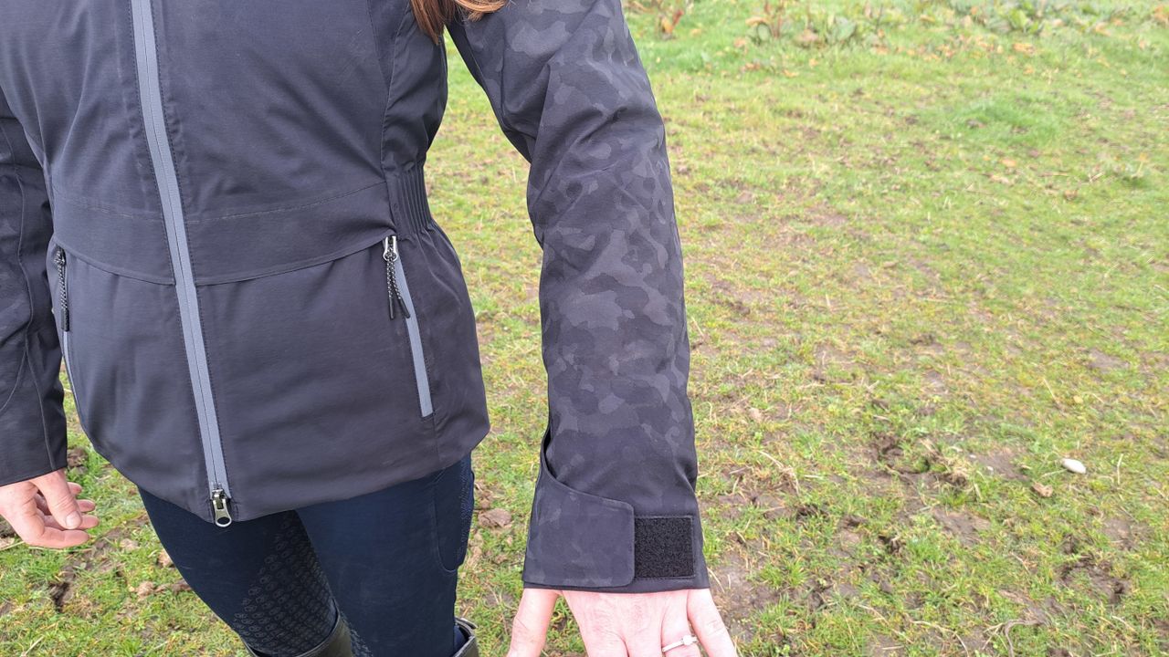 Ariat Valor 2.0 Waterproof Jacket