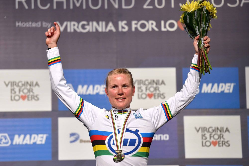 Gold medallist Linda Villumsen (New Zealand)