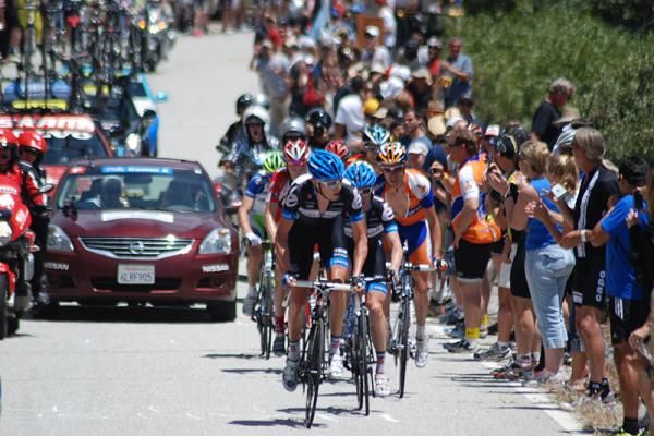 Ryder Hesjedal leads his Garmin-Cervelo teammate Andrew Talansky on the KOM