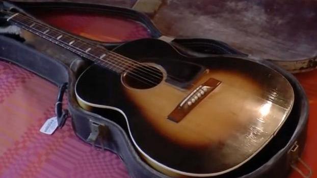 Jimi Hendrix&#039;s Epiphone FT79 acoustic guitar