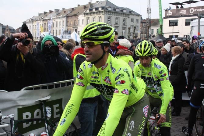 Kevin Hulsmans (Vini Fantini-Selle Italia) brings a splash of lurid colour to Sint-Pietersplein.