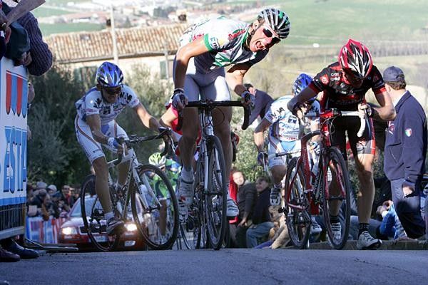 Daniele Pietropolli (LPR Brakes) suffers.