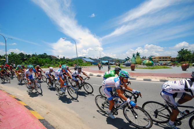 Many riders suffered in the 40 degree heat today