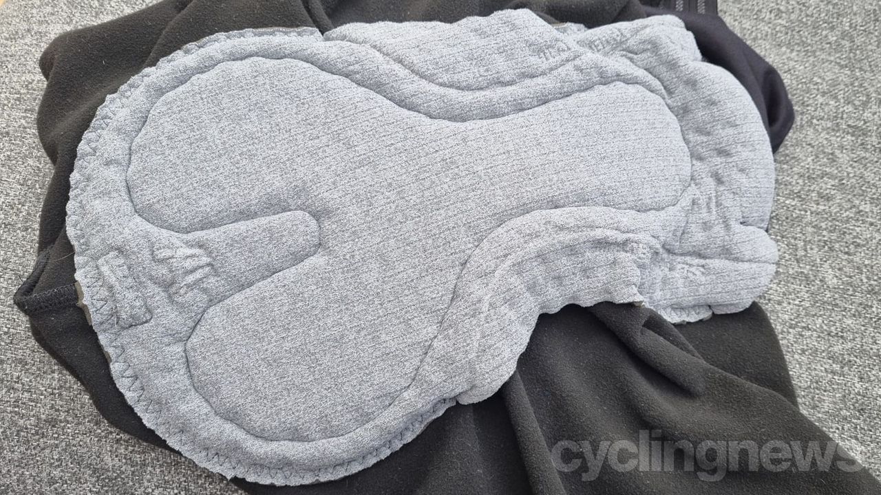 Assos Dyora Fall/Spring Bib Shorts review