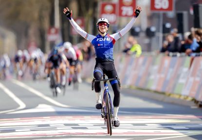 Marta Cavalli (FDJ-Nouvelle Aquitaine Futuroscope) takes the win at the 2022 Amstel Gold Race Ladies Edition