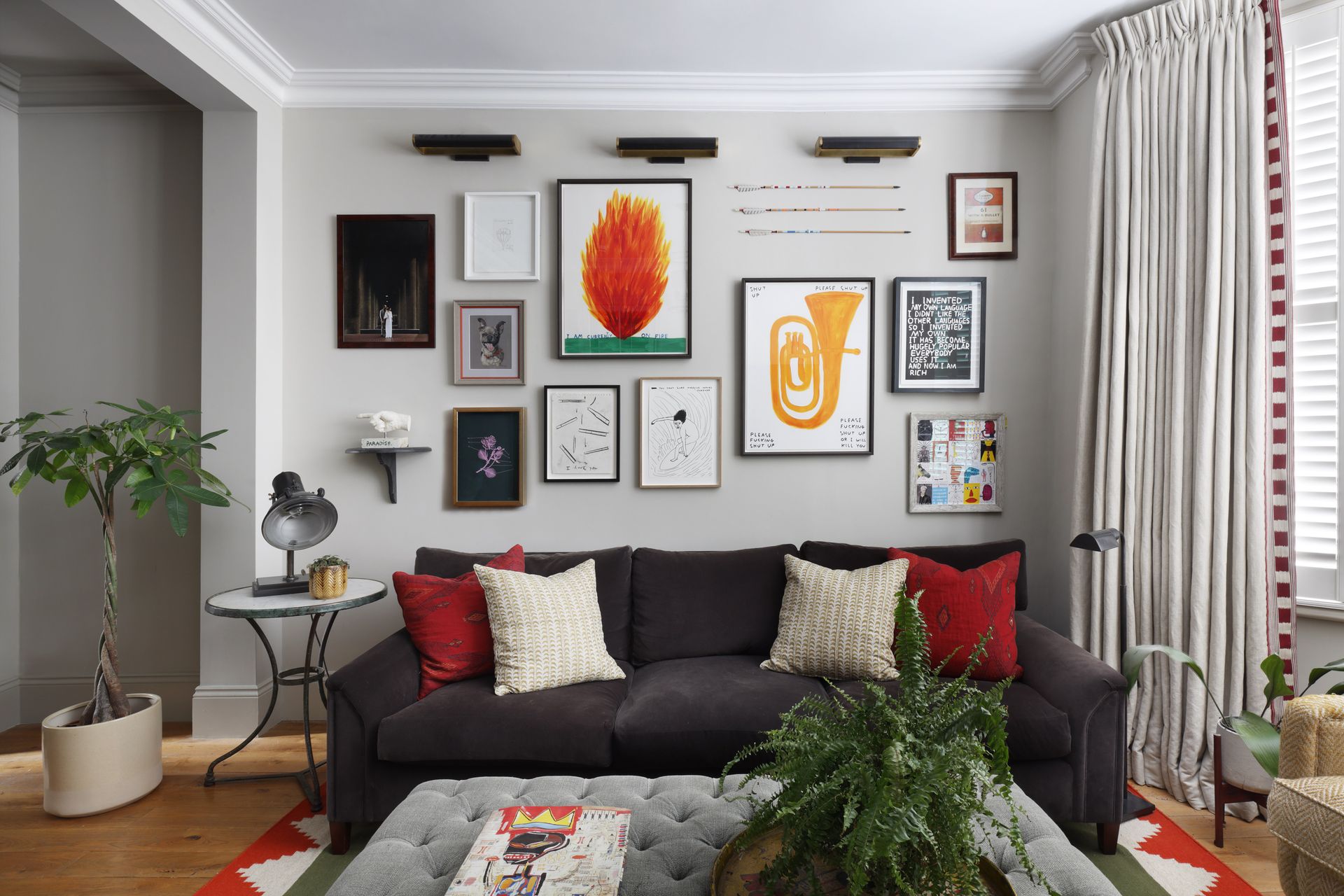 5 Rental Wall Decor Ideas To Add Personality To Your Home 