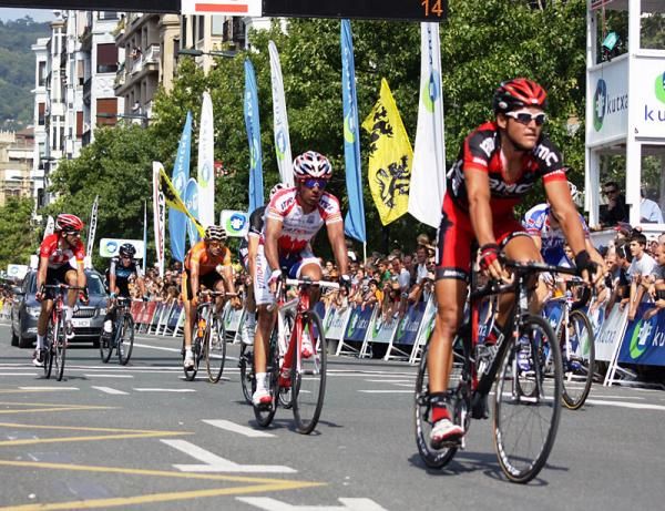 Greg Van Avermaet (BMC) took the sprint for third place.