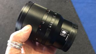 Sirui 85mm f/1.4 ASPH lens