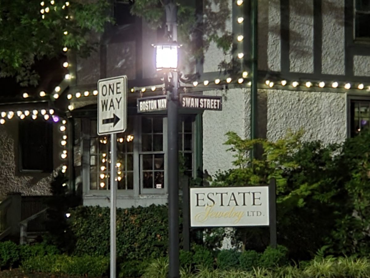 Samsung Galaxy Z Fold 3 nighttime telephoto camera samples