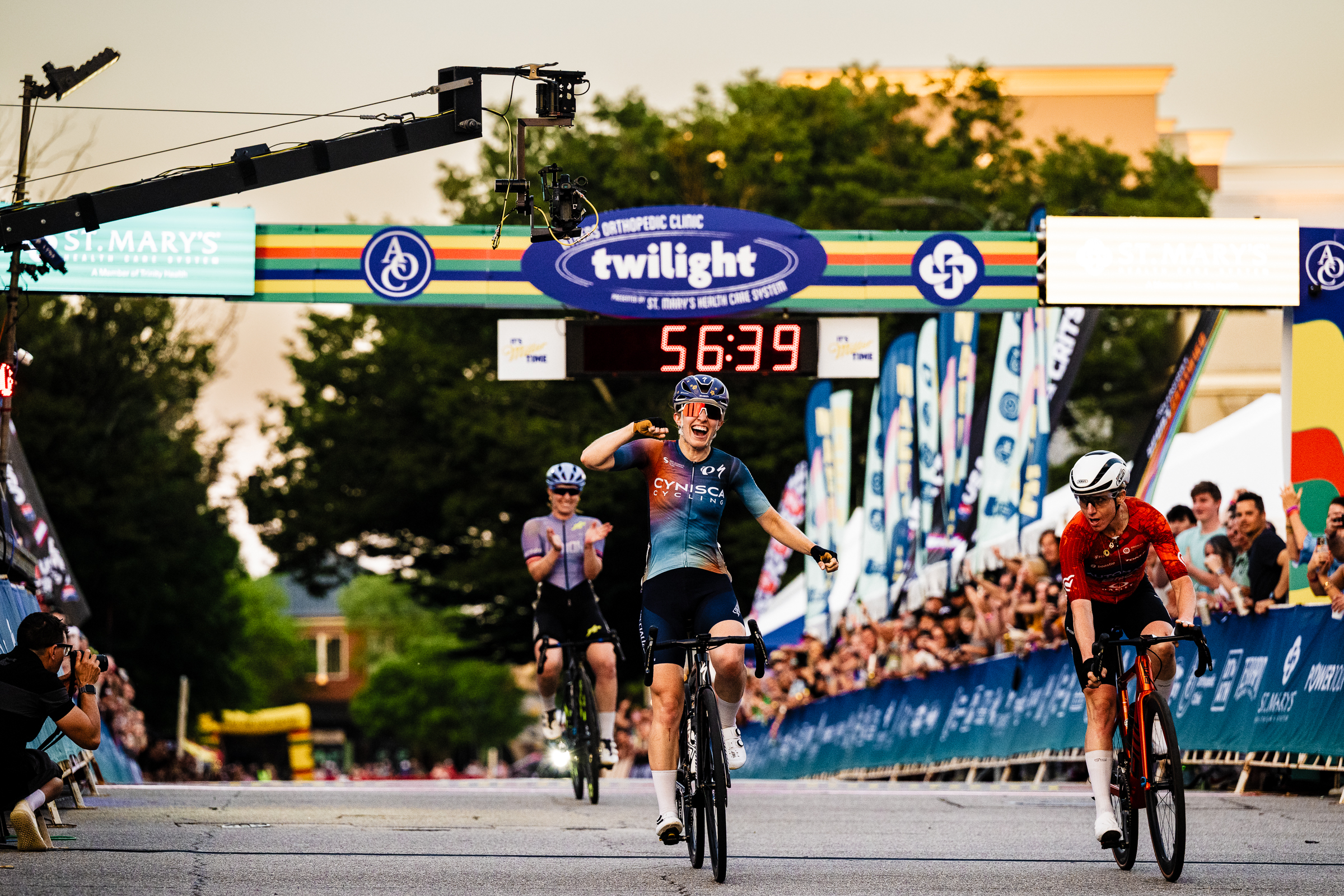 Images from the Athens Twilight Criterium 2025