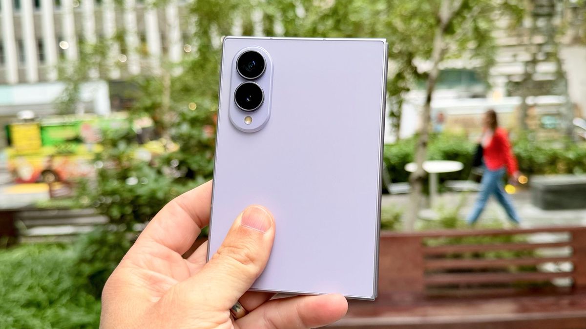 Samsung Galaxy Z Fold 8