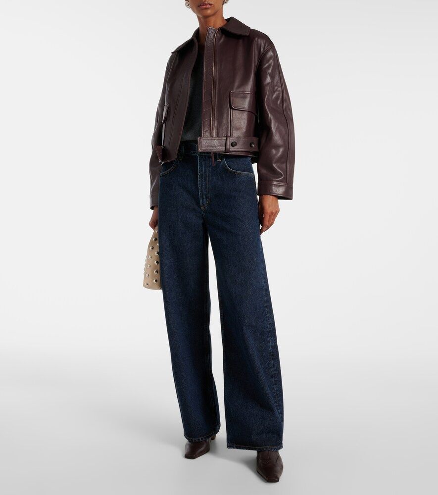 Low Curve Mid-Rise Barrel-Leg Jeans