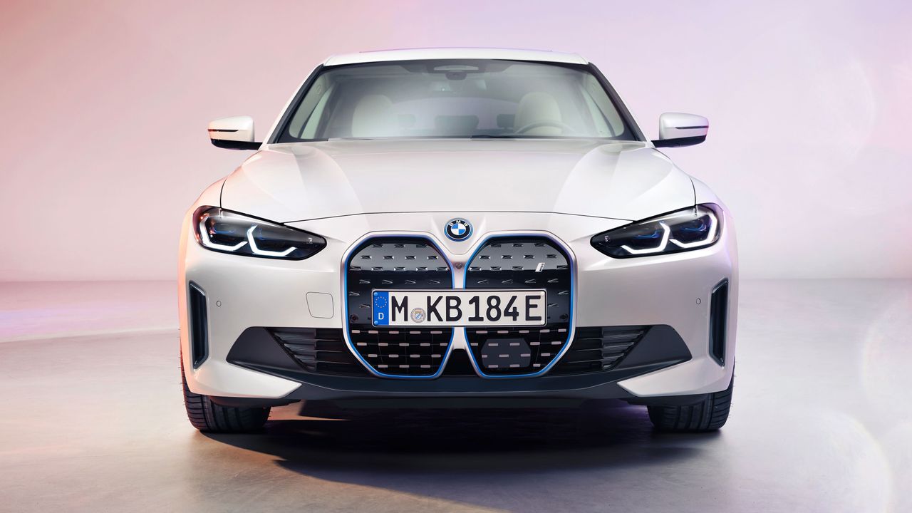 BMW i4