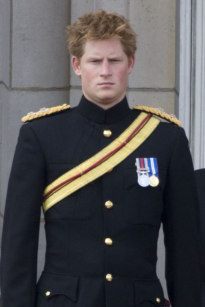 Military uniform, Uniform, Military rank, Military officer, Military person, Non-commissioned officer, Colonel, Naval officer,