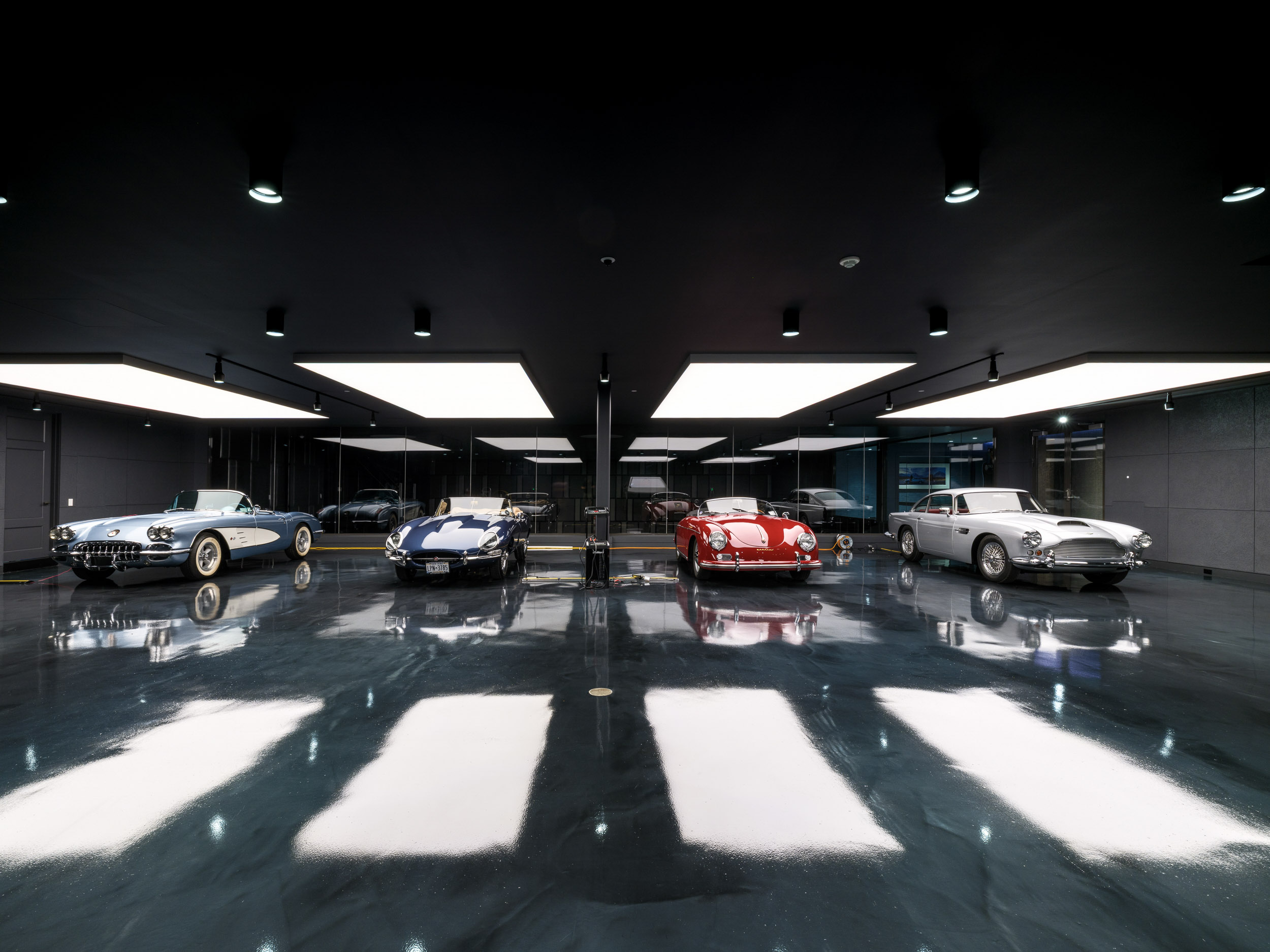 Nathan Orsman Design garage in the hamptons