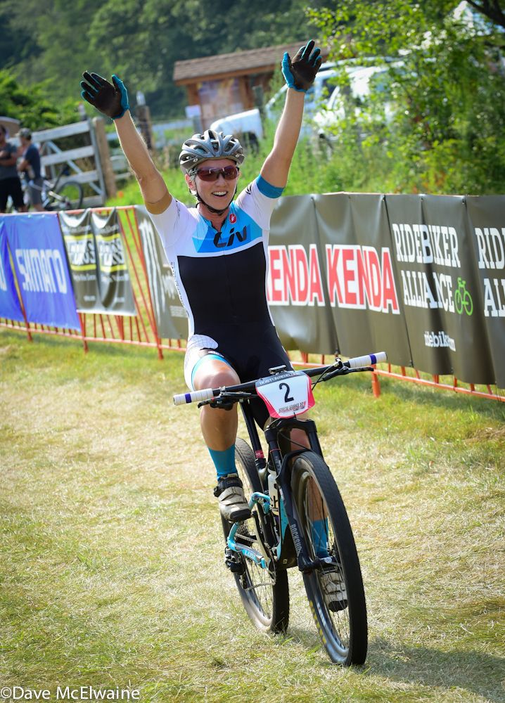 Megan Chinburg gets her first Pro-XCT win at the Boston Rebellion