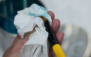 how to clean paintbrushes: cloth