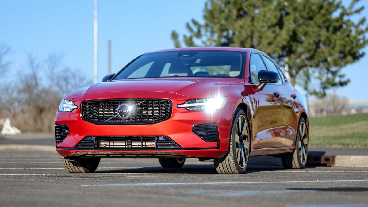2025 Volvo S60 Recharge review.
