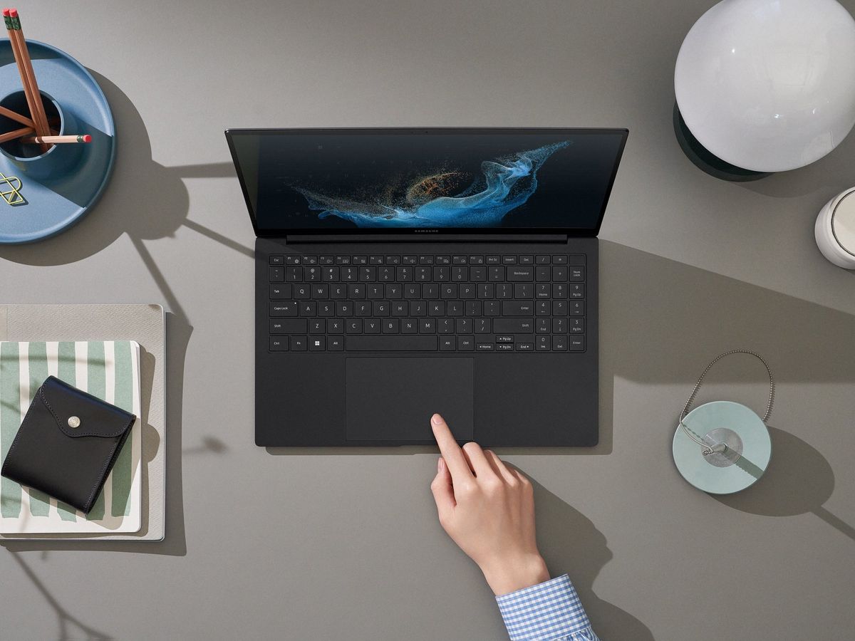 Samsung Galaxy Book2 Pro 5samsung Galaxy Book2 Pro 15 Graphite Handson Hi Final
