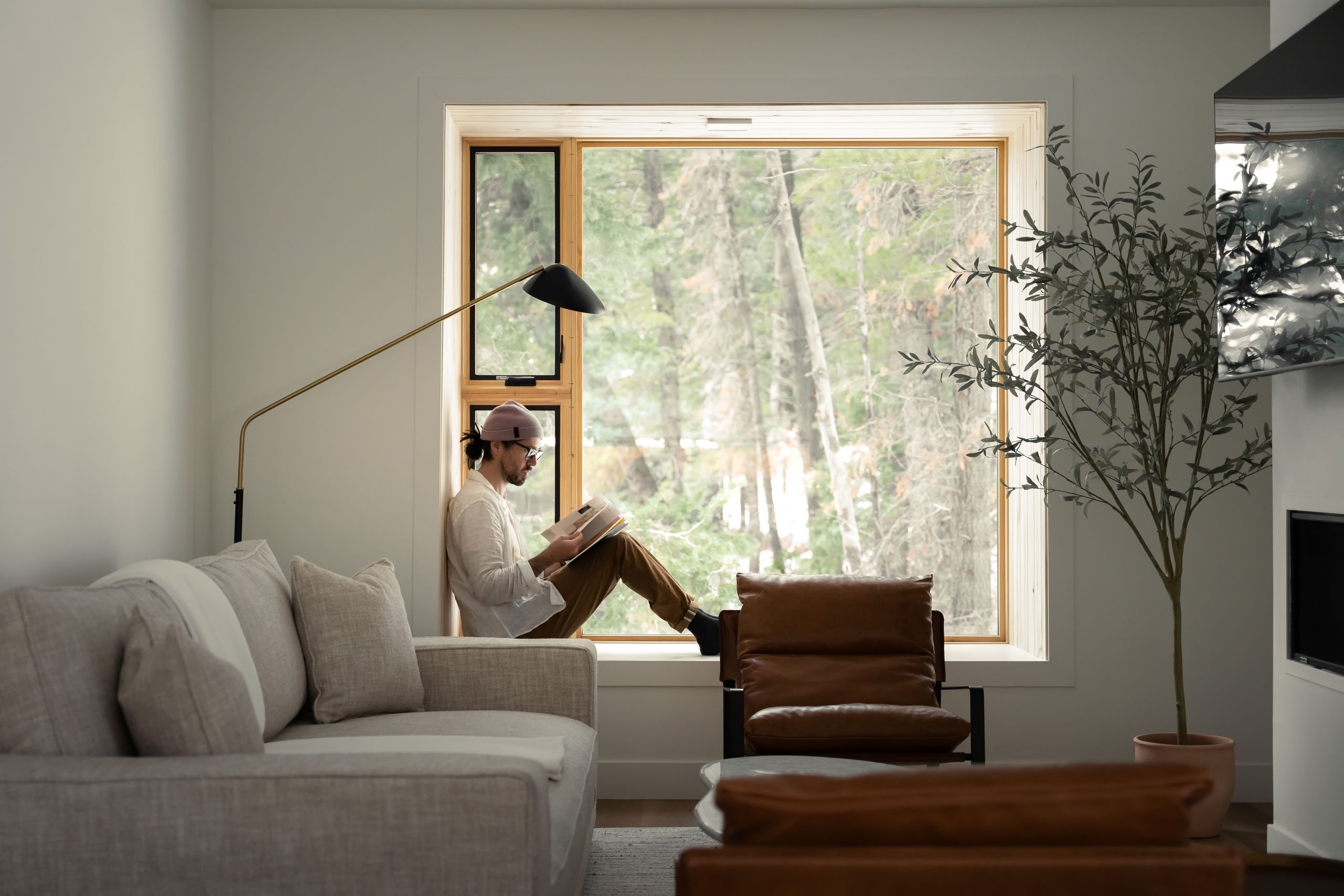 Mattaforma's creative retreat in a Utah forest offers knotty, cedar-board workspace with a view