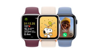 Apple Watch SE (2022) in different colourways