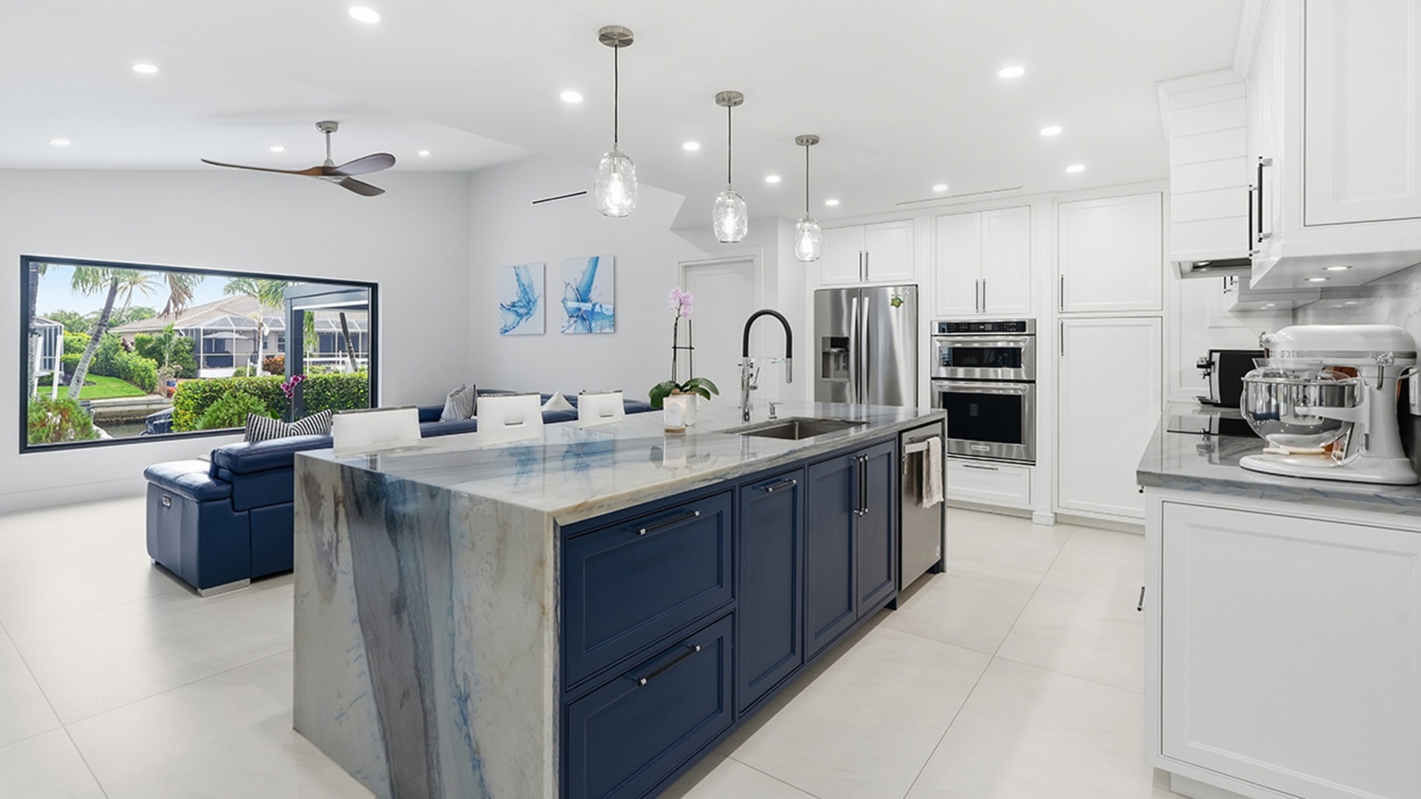 1989 Mediterranean-inflected contemporary in Marco Island, Florida