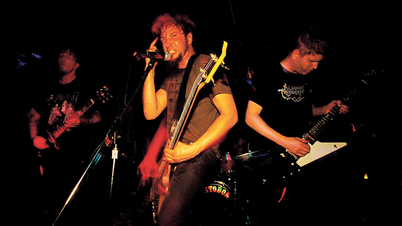 Mastodon playing live in 2001