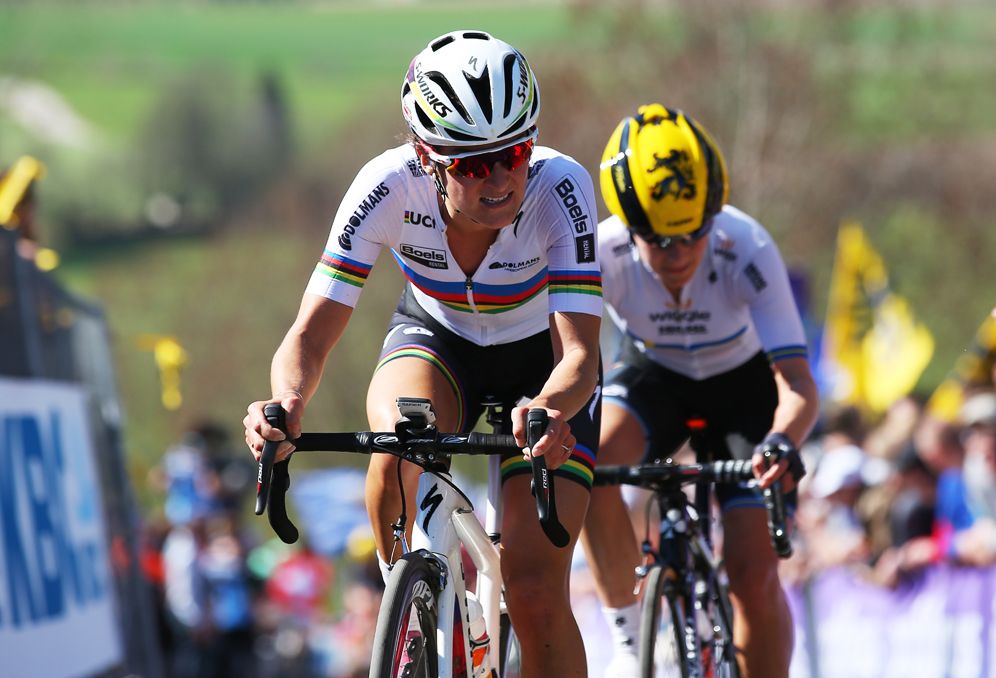 Armitstead (Boels Dolmans) leads Emma Johansson (Wiggle High5)