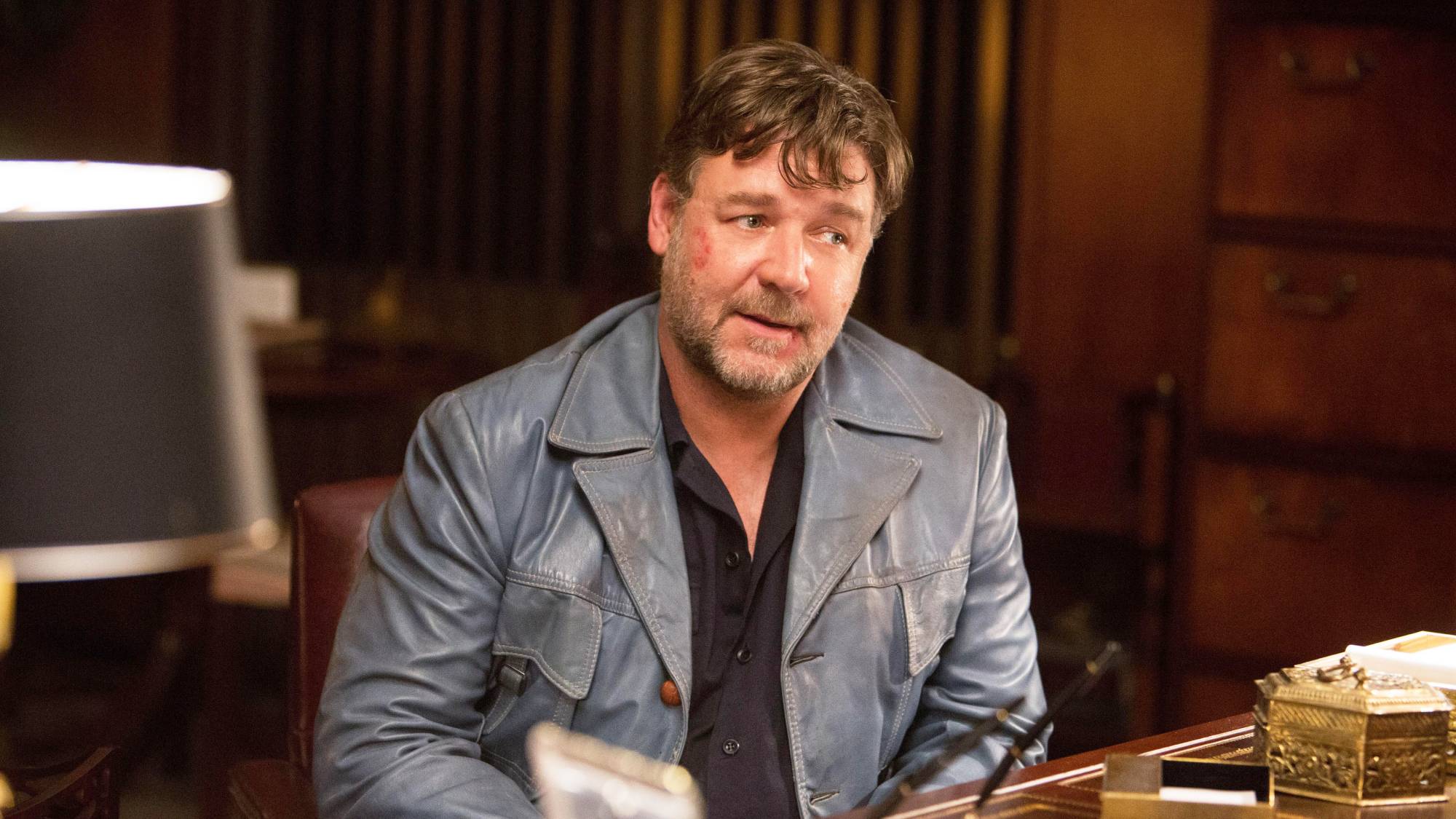 Russell Crowe as Jackson Healy in 