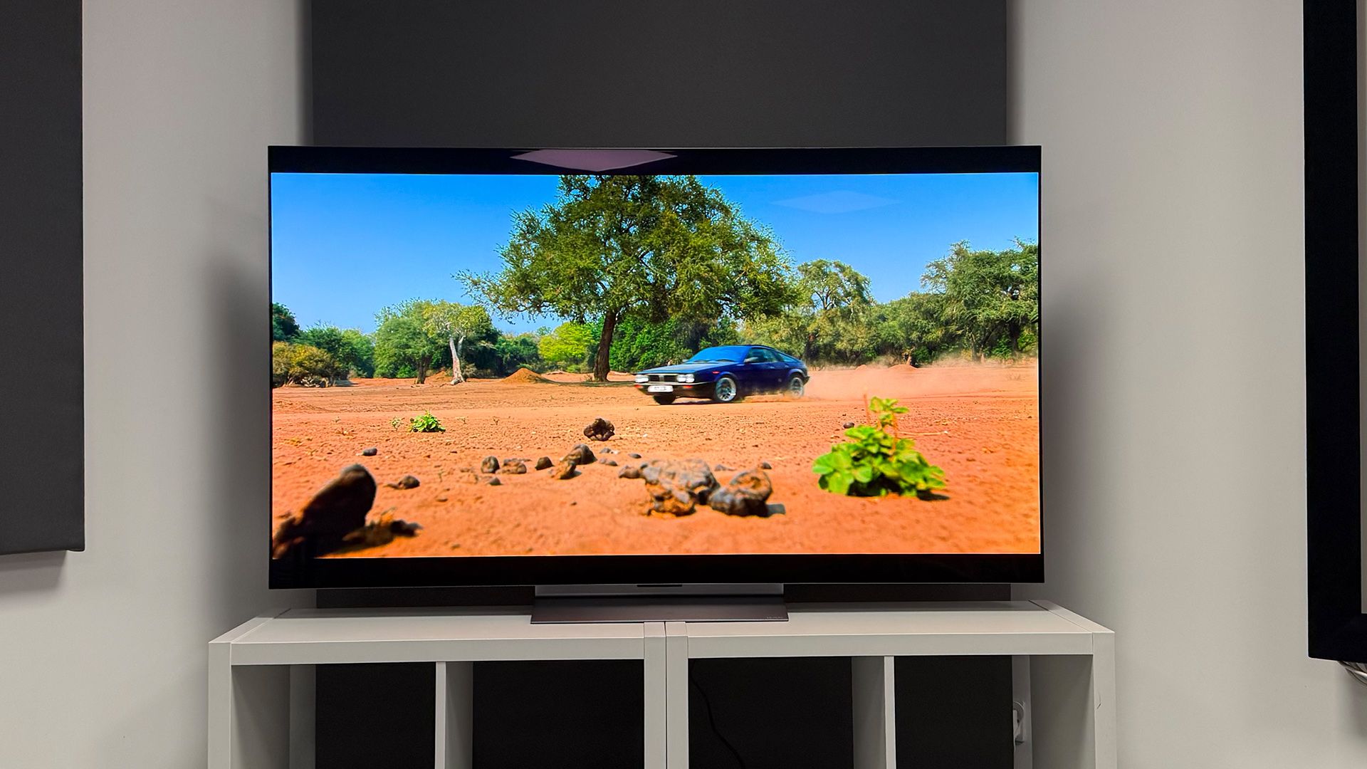LG C6 vs LG C5: Hangi OLED TV'yi satın almalısınız?