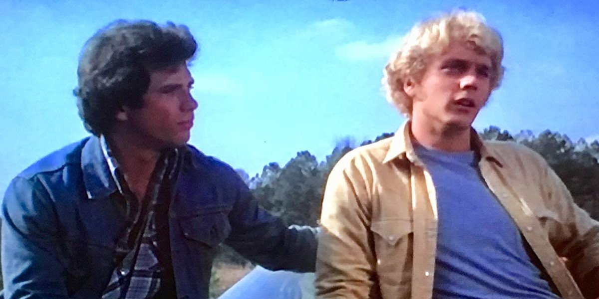 Tom Wopat as Duke Luke and John Schneider as Bo Duke on The Dukes of Hazzard