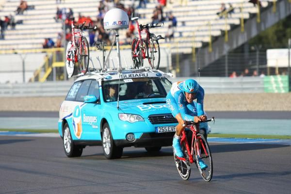 One of the Bbox Bouygues Telecom riders