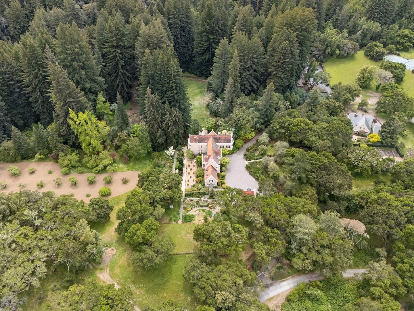 Mountain Meadow estate