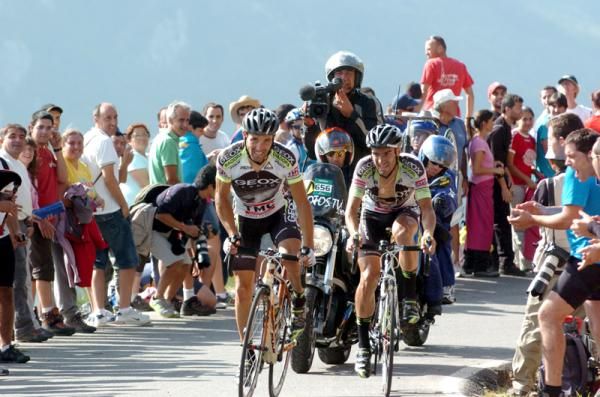 Geox-TMC went all out to dislodge Wiggins on stage 14