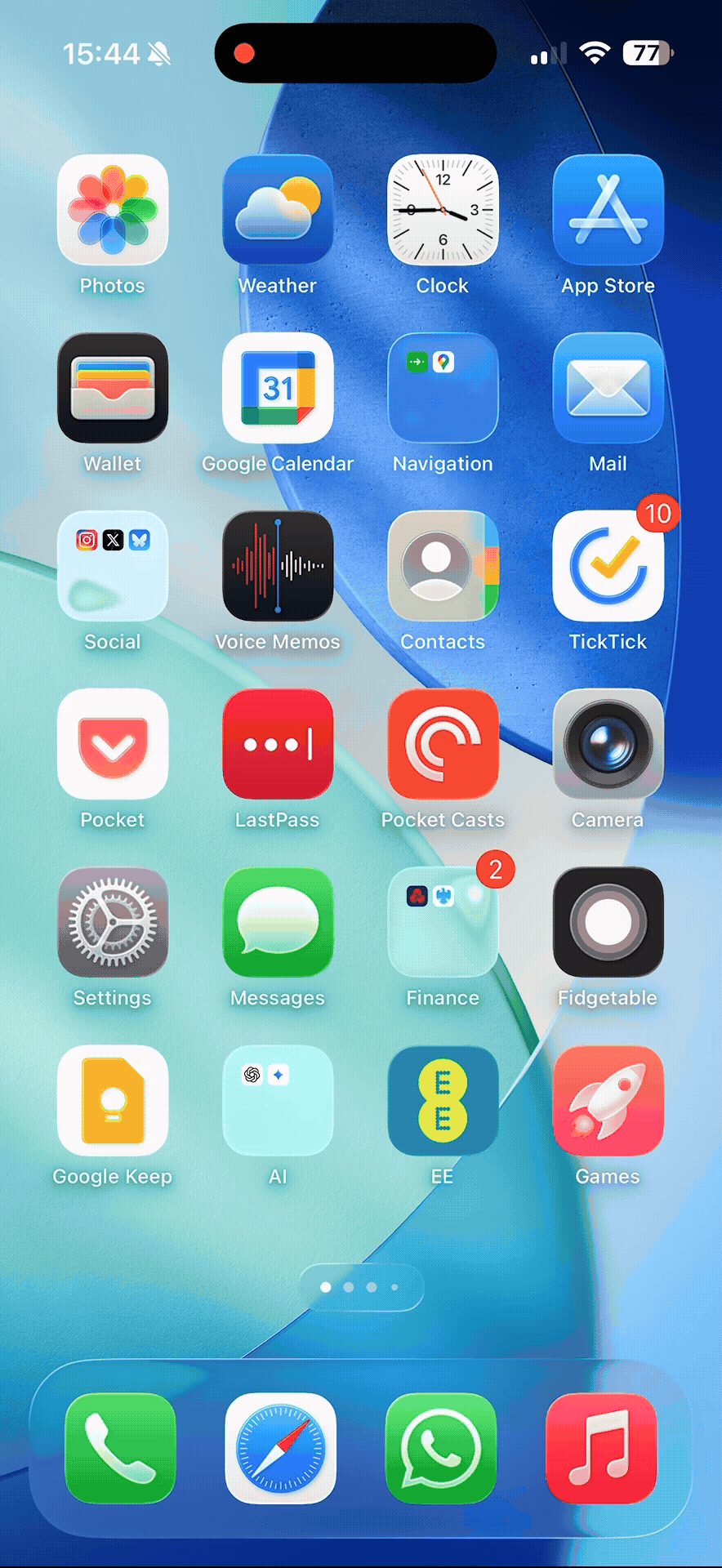 iOS 26 beta GIF of moving between home screen pages