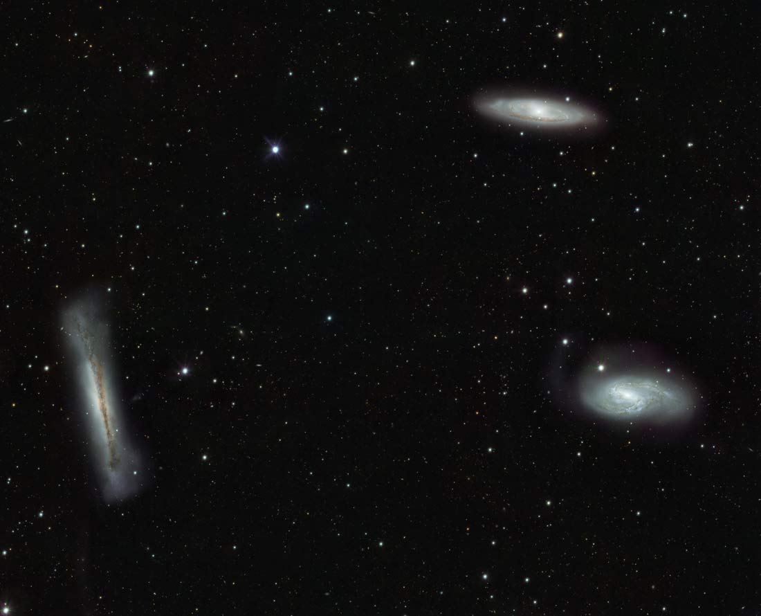 Galaxy Triplet in the Constellation of Leo