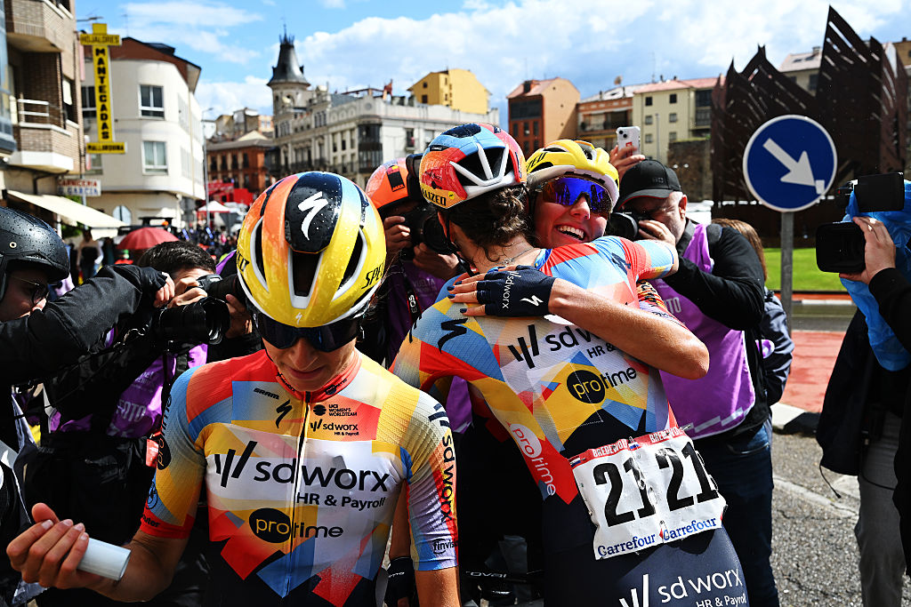 ASTORGA, SPAIN - MAY 07: Stage winner Mischa Bredewold of Netherlands and Team SD Worx - Protime celebrates the victory of her teammate Julia Kopecky of Czech Republic after the 12th La Vuelta Femenina 2026, Stage 5 a 119.6km stage from Leon to Astorga / #UCIWWT / on May 07, 2026 in Astorga, Spain. (Photo by Szymon Gruchalski/Getty Images)