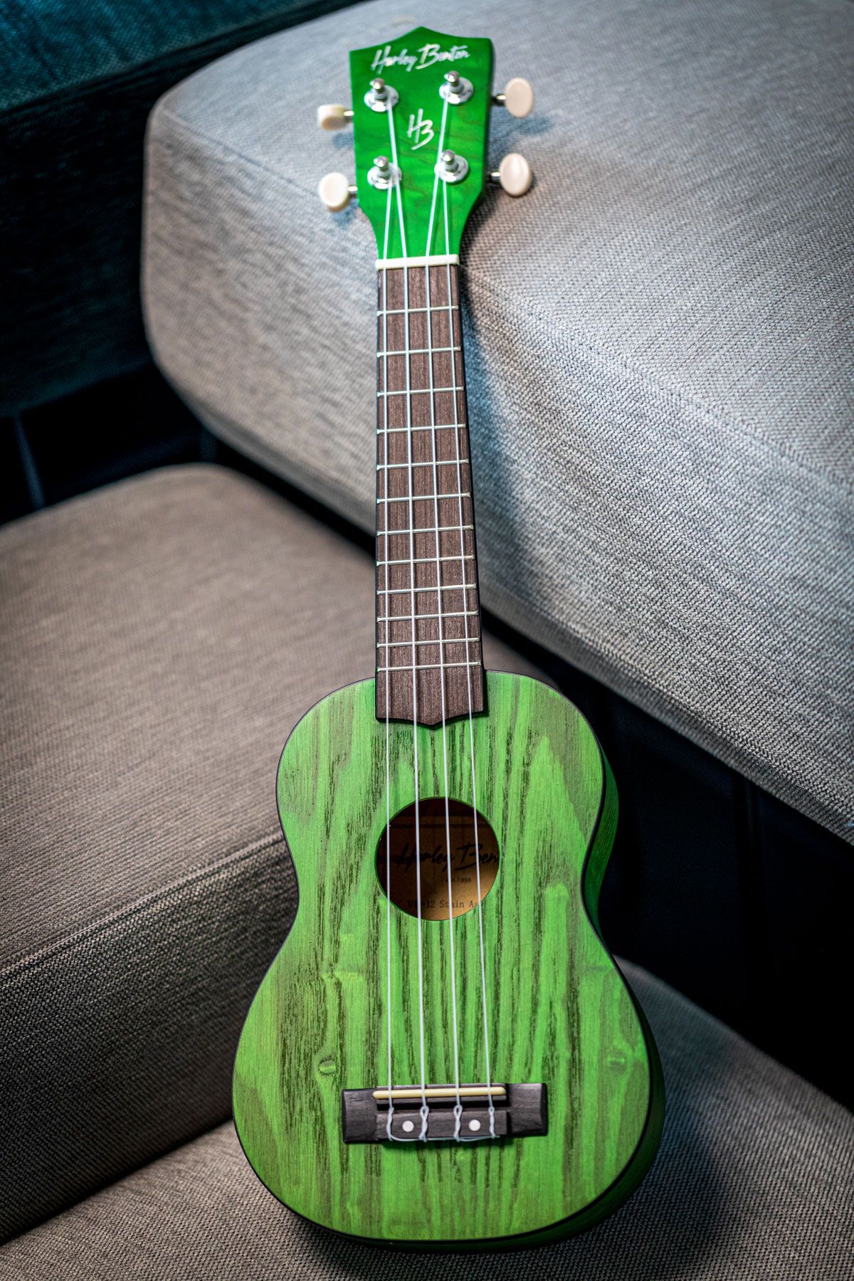 Harley Benton UK-12 Stain Ash