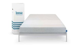 Casper vs Leesa mattress: an image showing a Leesa mattress next to a Leesa box