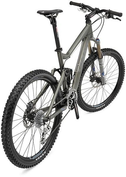 The Reign is Giant's answer to the 6"-travel all-mountain bike.
