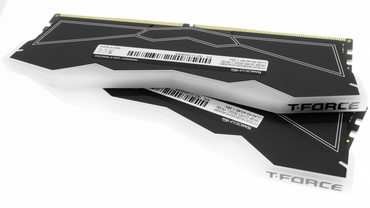 TeamGroup T-Force Delta RGB DDR5-6000 C40