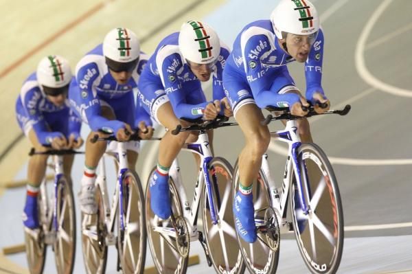 The Italian squad finished 11th in the team pursuit.