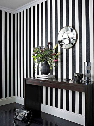 Julien Macdonald Glitterati Wallpaper in Black and White vertical stripes