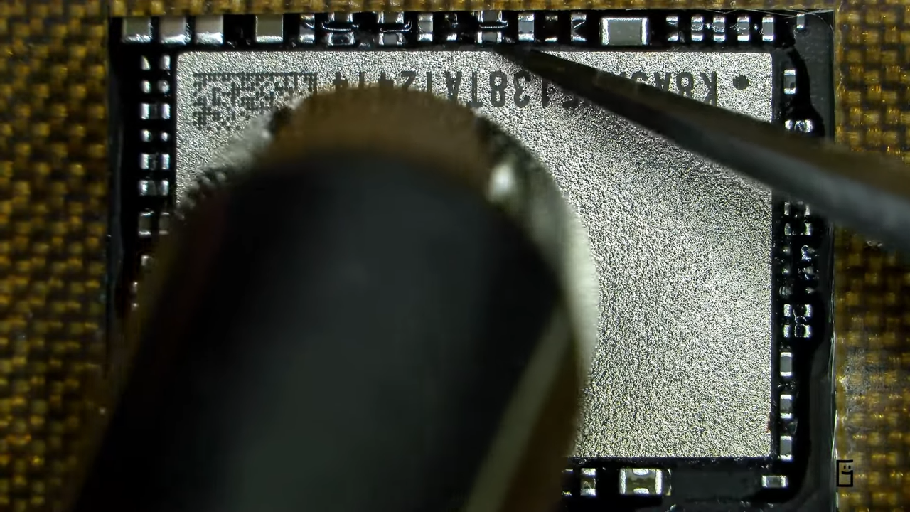 MacBook Neo's 256 GB SSD being removed