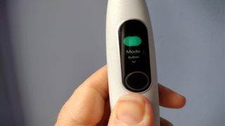 Image shows a closeup of the screen of the Oclean X Pro Elite toothbrush showing the mode selection.