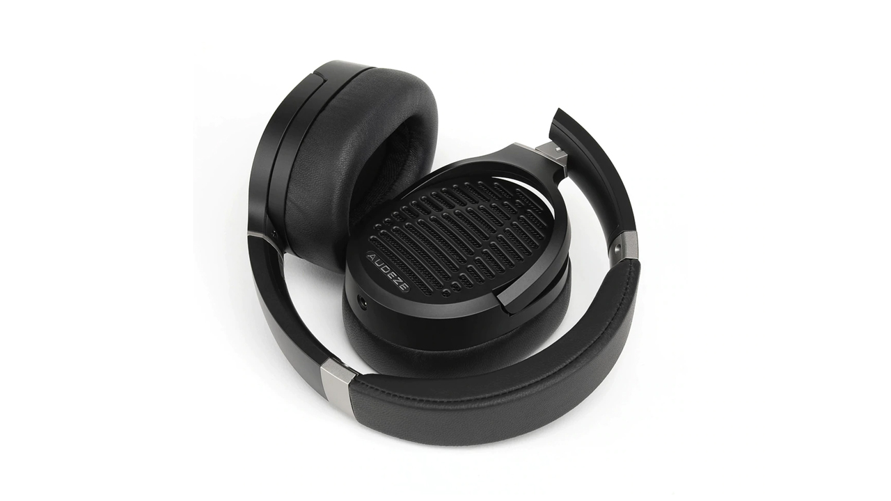 The audeze lcd-1 headphones in black
