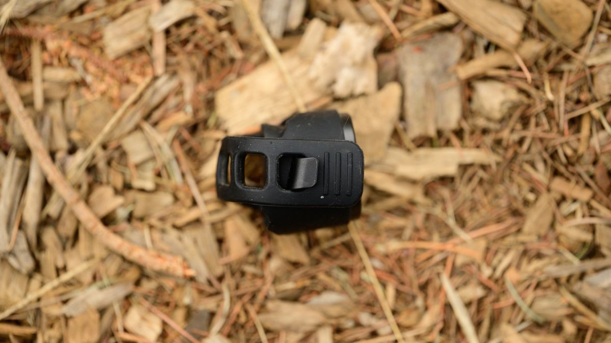 Bryton Gardia R300L mounting