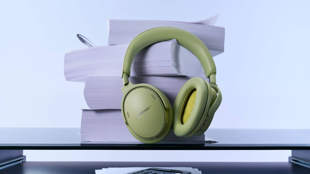  Bose's new mid-range headphones are cheaper than the first-gen model, despite better ANC, wired USB-C audio and a limited edition Shrek-y colorway 